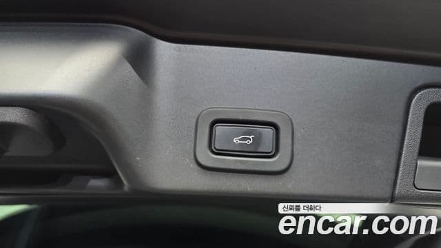 Land Rover Range Rover Evoque 2019 — Фото 19/20