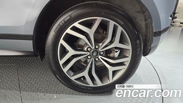 Land Rover Range Rover Evoque 2019 — Şəkil 26/34