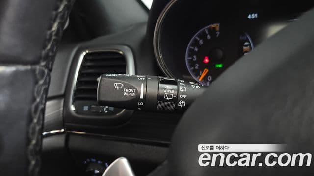 Jeep Grand Cherokee 2020 — Şəkil 20/31