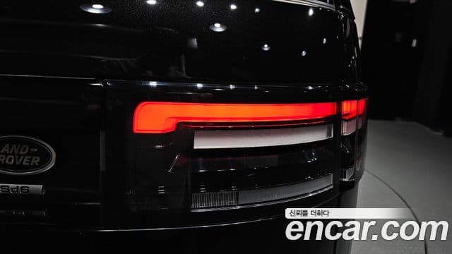 Land Rover Discovery 5 2019 — Şəkil 34/35
