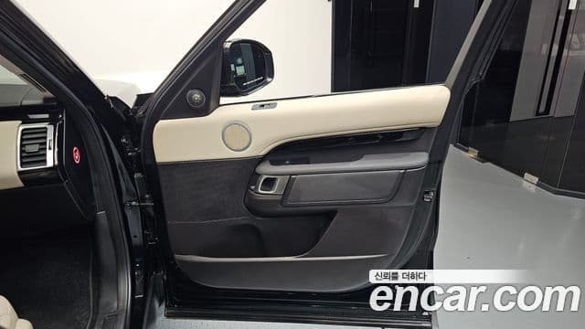Land Rover Discovery 5 2019 — Şəkil 29/35