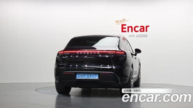 Porsche Macan EV 2025 — ფოტო 26/33