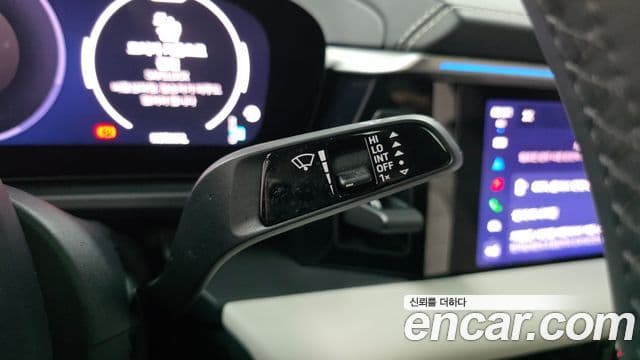 Porsche Macan EV 2025 — ფოტო 6/33