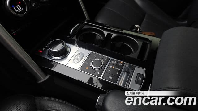 Land Rover Discovery 5 2018 — Şəkil 7/20
