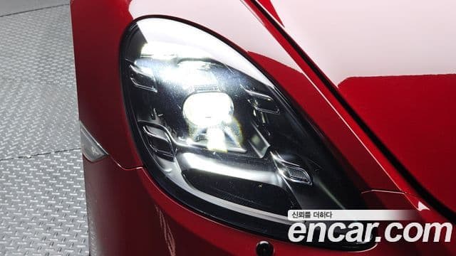 Porsche 718 Boxster 2018 — Şəkil 23/33