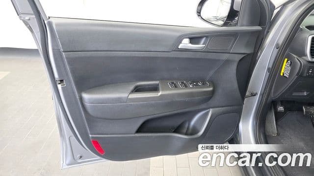 Kia Sportage The Bold 2020 — ფოტო 2/30
