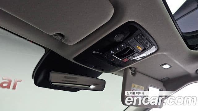 Kia Carnival 2025 — Фото 17/20