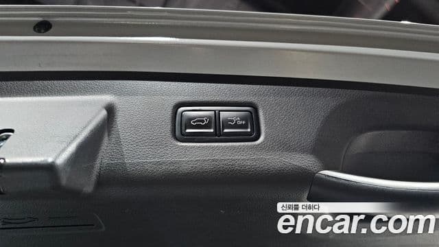 Kia Carnival 2025 — Photo 9/40