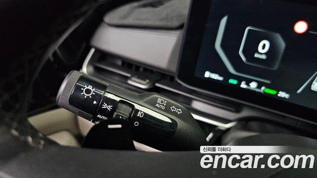 Kia Carnival 2025 — Photo 19/40