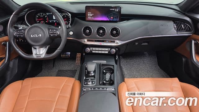 Kia Stinger 2023 — Фото 7/20