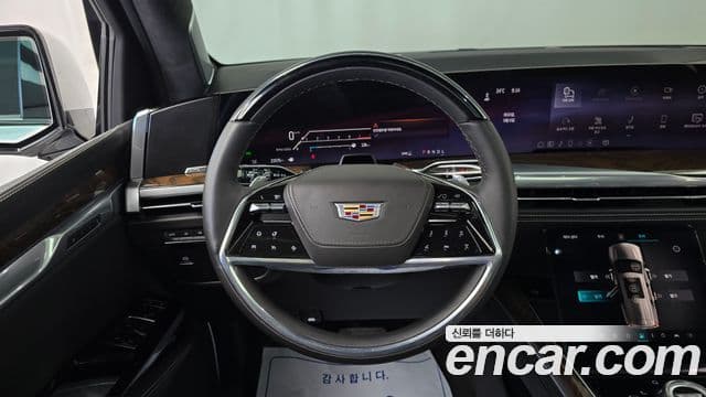 Cadillac Escalade 2025 — Фото 13/20