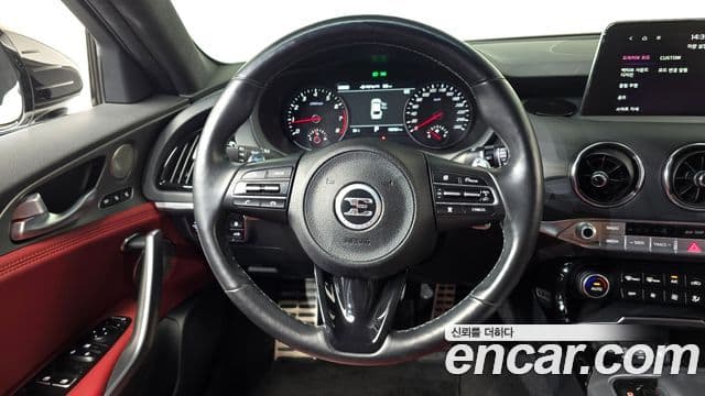 Kia Stinger 2020 — Фото 12/20