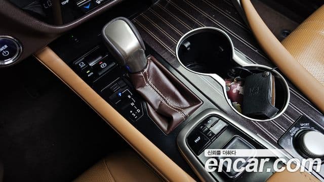 Lexus RX450h 2018 — Фото 9/20