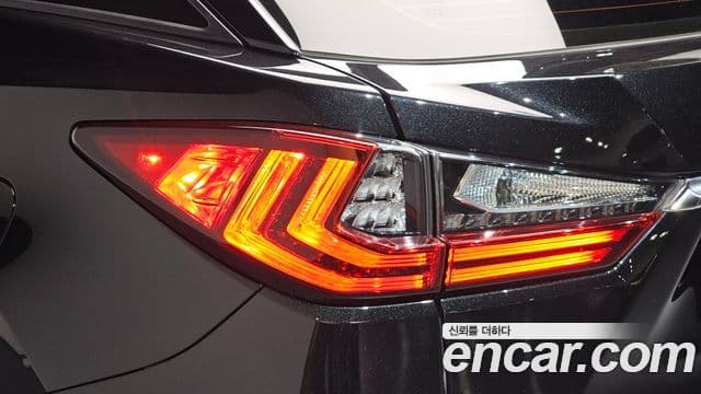 Lexus RX450h 2018 — ფოტო 34/37