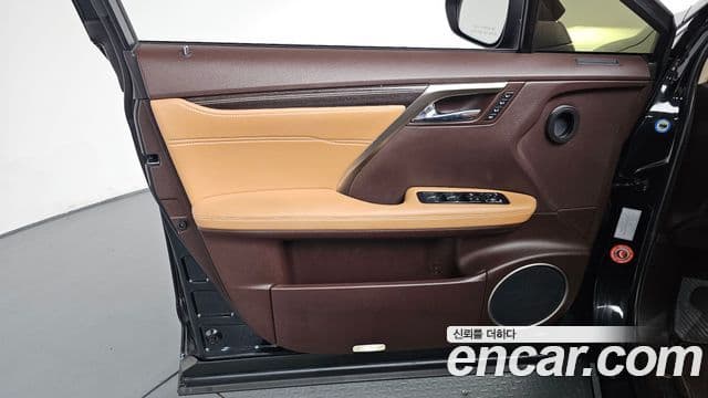 Lexus RX450h 2018 — ფოტო 10/37