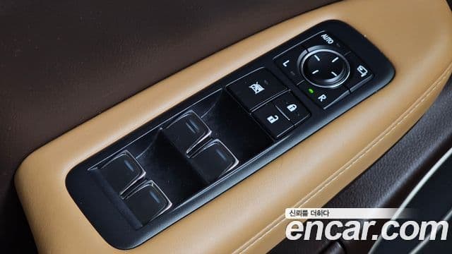 Lexus RX450h 2018 — ფოტო 16/37