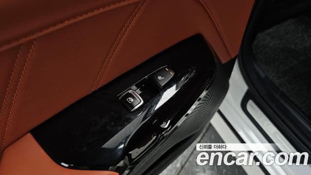Kia K5 2025 — Photo 10/41