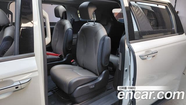 Kia Carnival 2024 — Фото 11/20