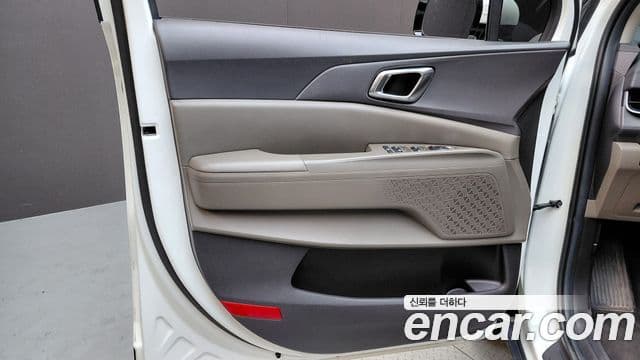 Kia Carnival 2024 — Şəkil 30/30