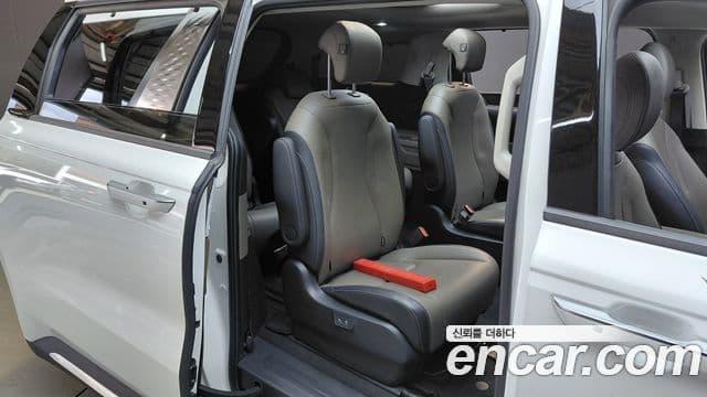 Kia Carnival 2024 — Şəkil 3/30