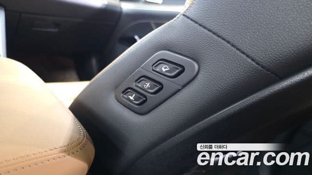 Kia K5 2020 — ფოტო 38/41