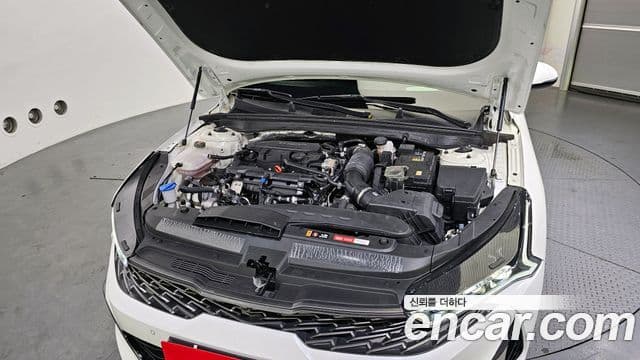 Kia K5 2020 — ფოტო 6/20
