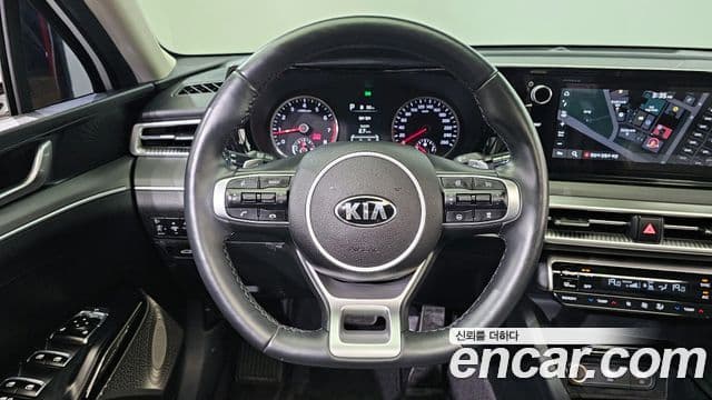 Kia K5 2020 — ფოტო 13/20