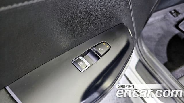 Kia K5 2020 — ფოტო 18/20