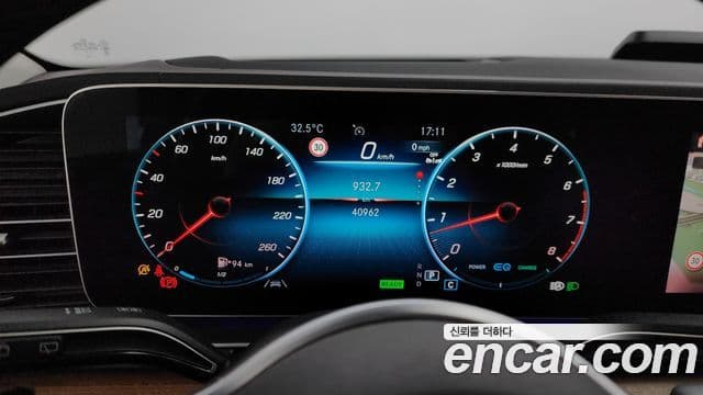 Mercedes-Benz GLE-Class 2019 — Şəkil 8/20
