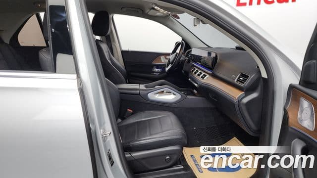 Mercedes-Benz GLE-Class 2019 — Şəkil 11/20