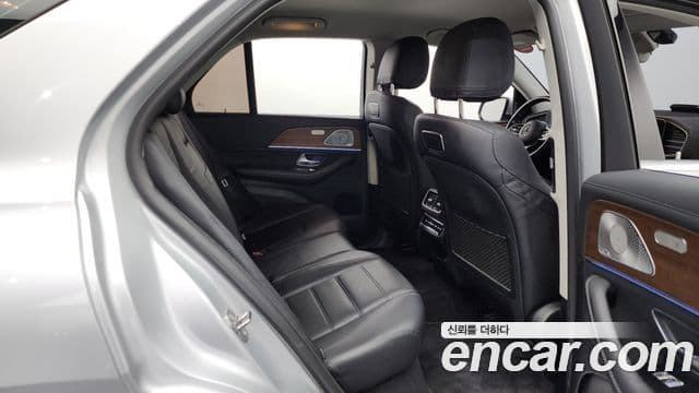 Mercedes-Benz GLE-Class 2019 — Şəkil 12/20