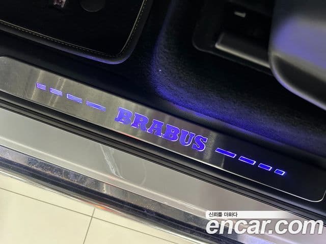 Mercedes-Benz G-Class 2020 — ფოტო 18/20