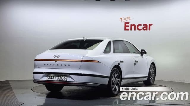 Hyundai Grandeur Hybrid 2024 — Photo 11/20