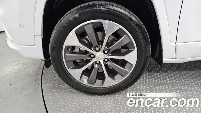 Jeep Cherokee 2021 — Şəkil 7/20