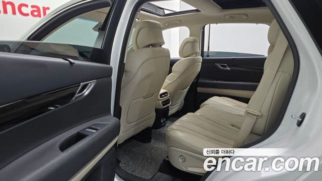 Genesis GV80 2020 — Photo 17/20