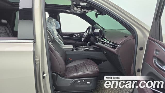 Cadillac Escalade 2022 — Şəkil 11/20