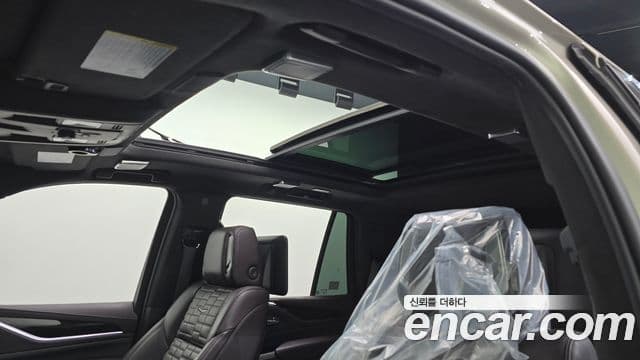 Cadillac Escalade 2022 — Şəkil 19/20
