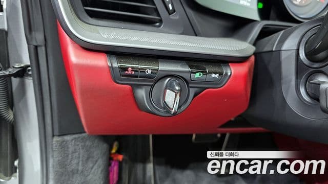 Porsche 911 2020 — Photo 15/20