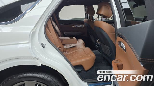 Genesis GV70 2024 — Şəkil 12/20