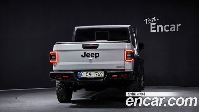 Jeep Gladiator 2021 — Şəkil 4/20