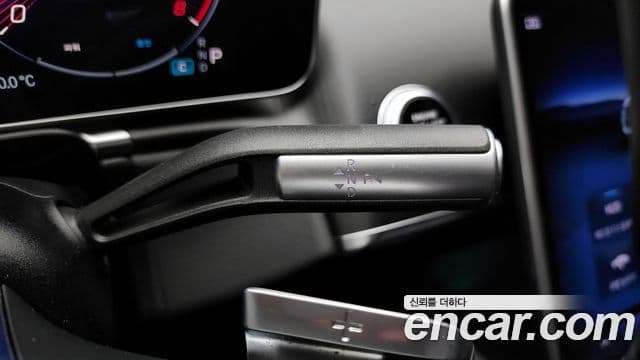Mercedes-Benz S-Class 2023 — Photo 5/20