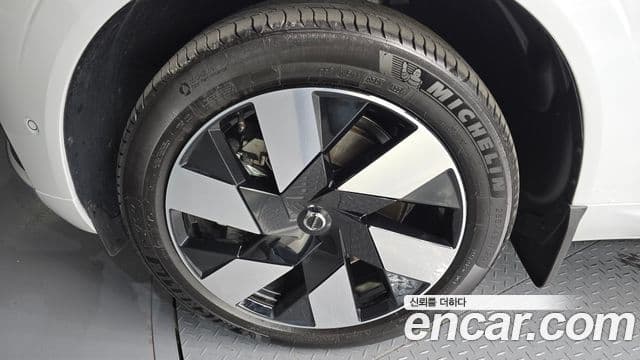 Volvo XC60 2025 — Şəkil 1/20