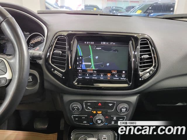 Jeep Compass 2020 — Şəkil 18/20