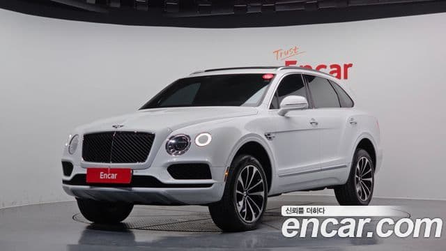 Bentley Bentayga 2019 — ფოტო 1/20