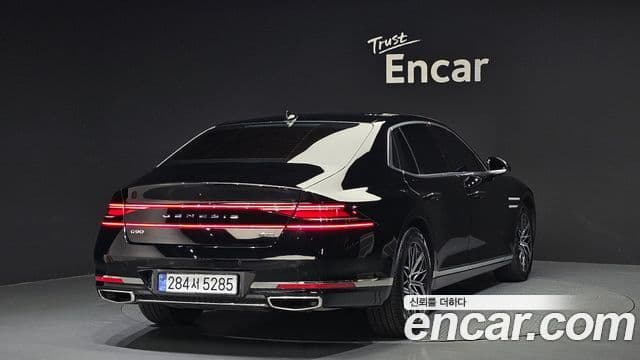 Genesis G90 2022 — ფოტო 1/20