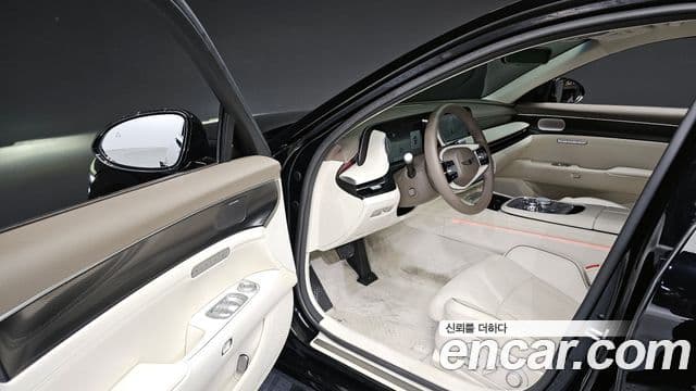 Genesis G90 2022 — ფოტო 18/20