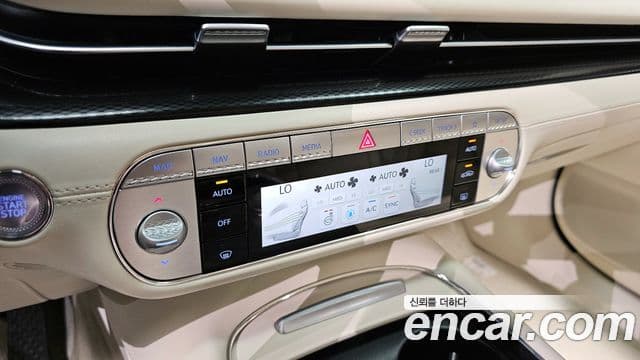 Genesis G90 2022 — ფოტო 19/20