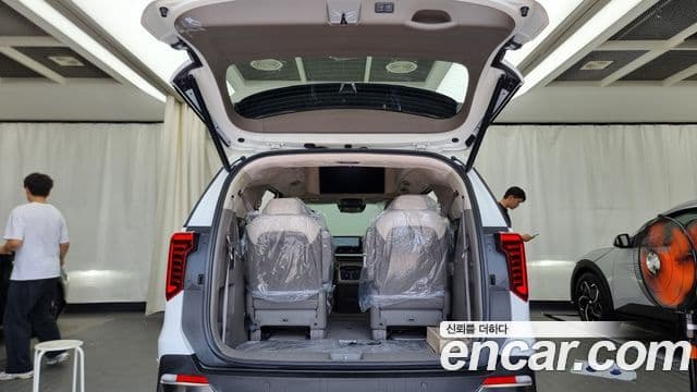 Kia Carnival 2024 — Şəkil 20/20
