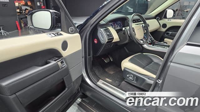 Land Rover Range Rover Sport 2018 — Фото 11/20