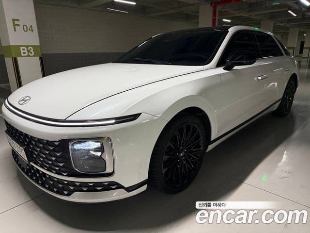 Hyundai Grandeur 2023 — Фото 1/16